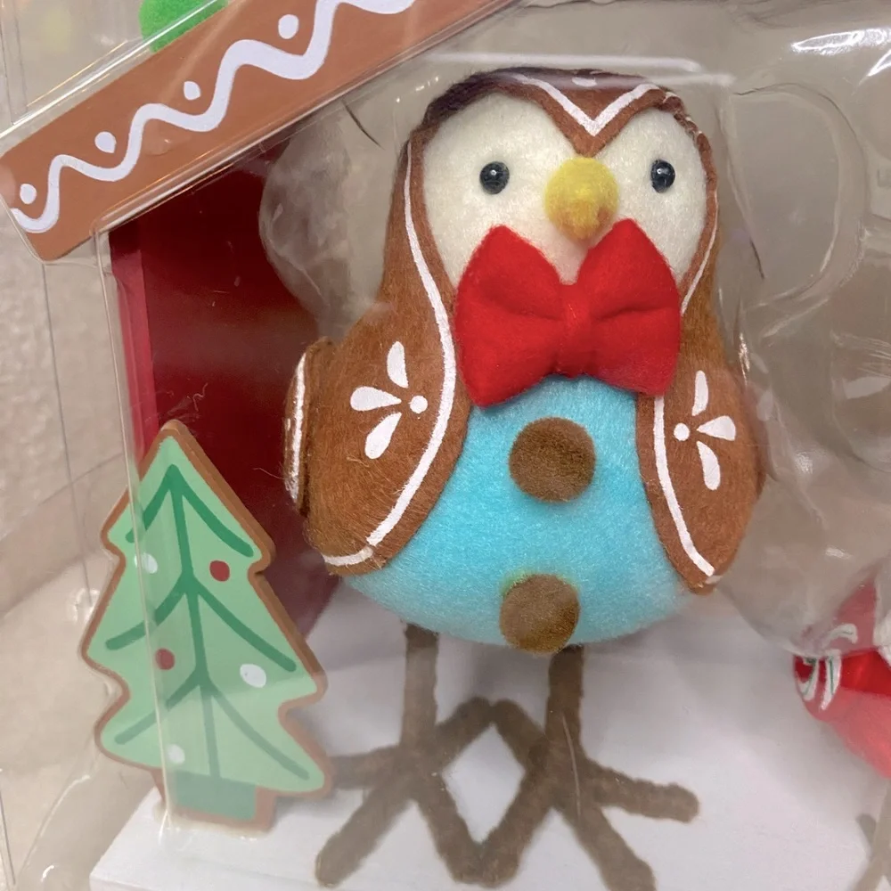 NWT Target Wondershop 4pc Featherly Friends Gingerbread House - Picture 6 of 11